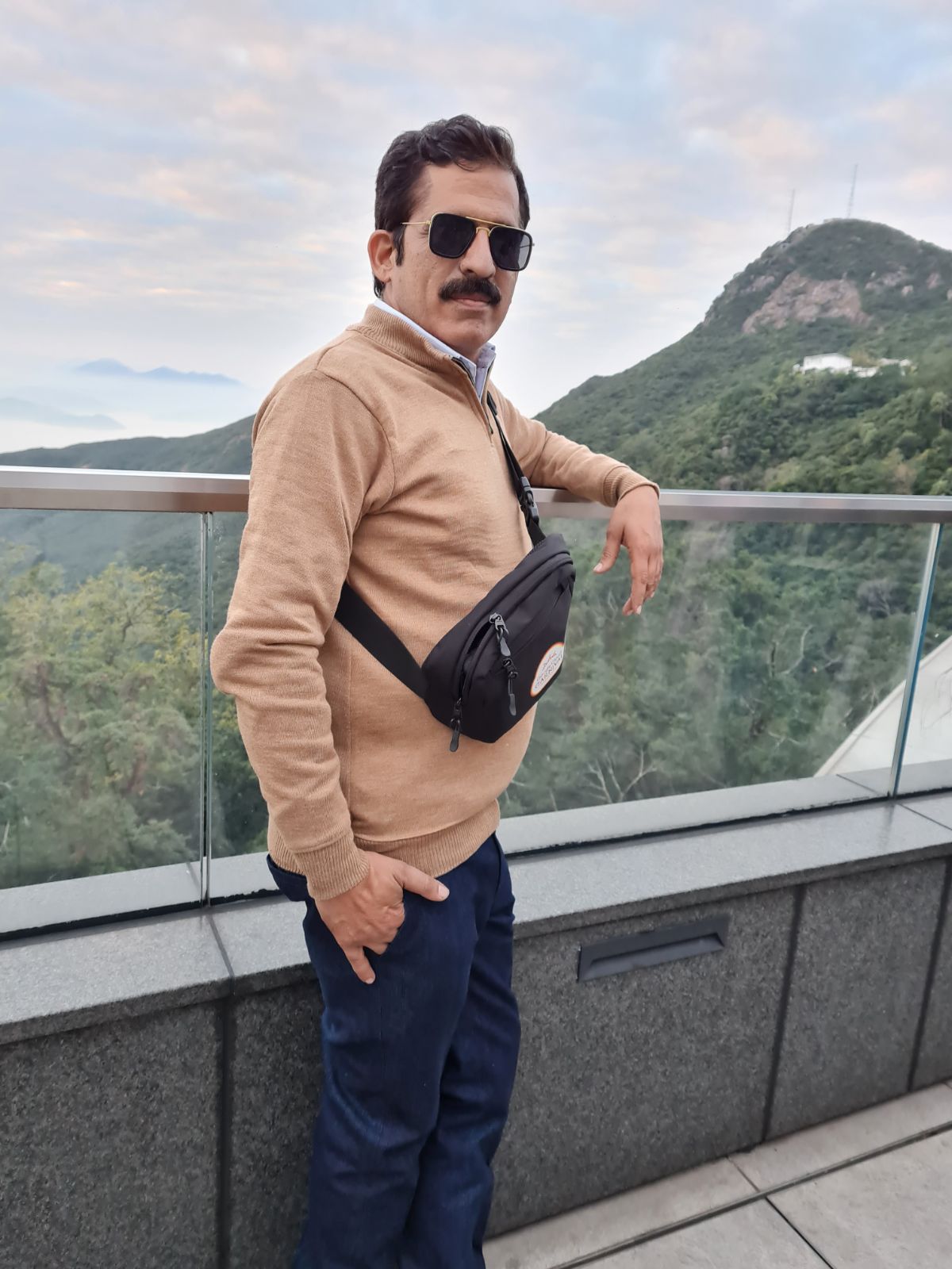 Shri Gurubachan Kalra - Managing Partner & Sourcing Specialist